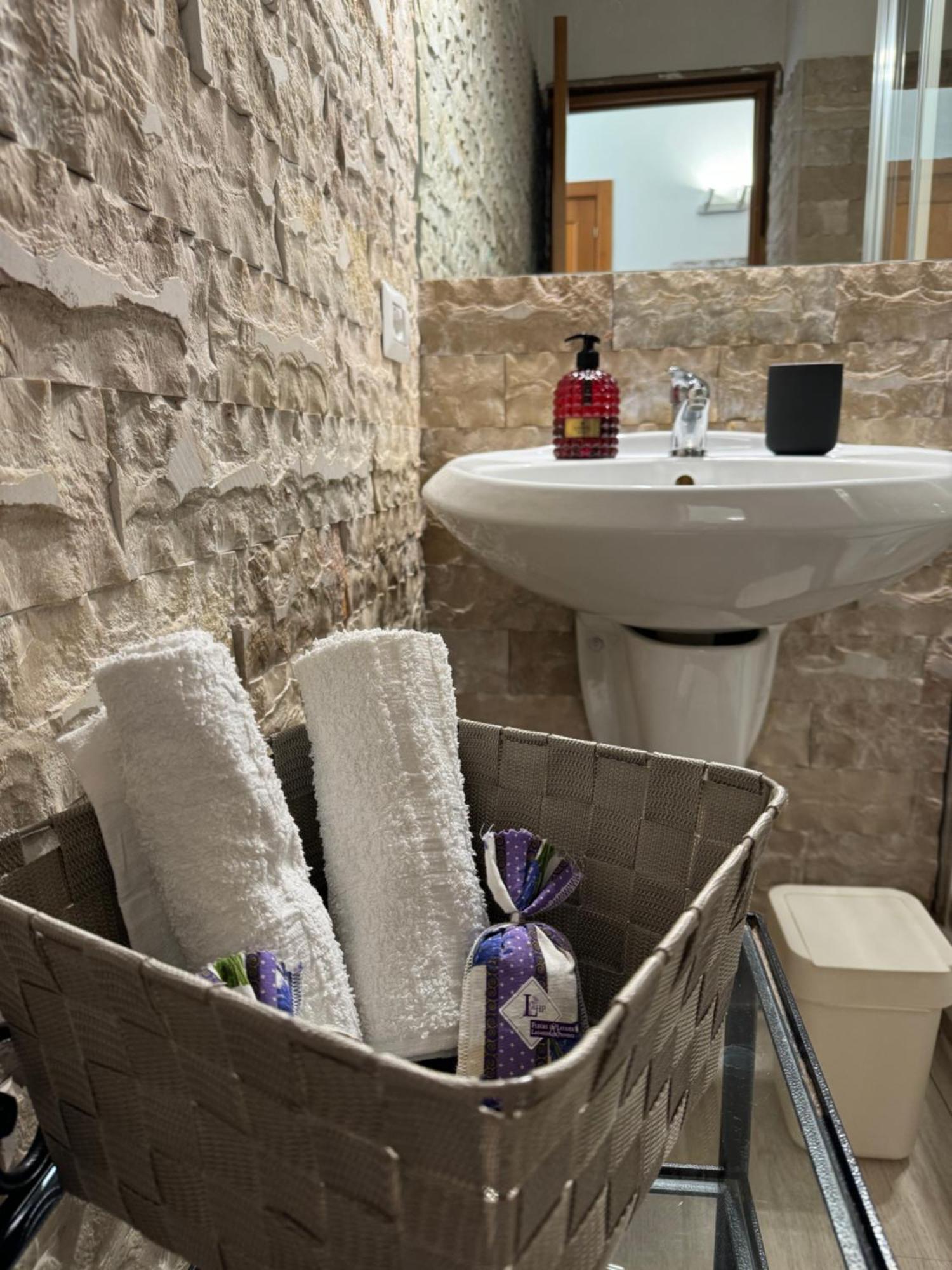 Una Stanza Privata Vicino Al Vaticano. Hotel โรม ภายนอก รูปภาพ